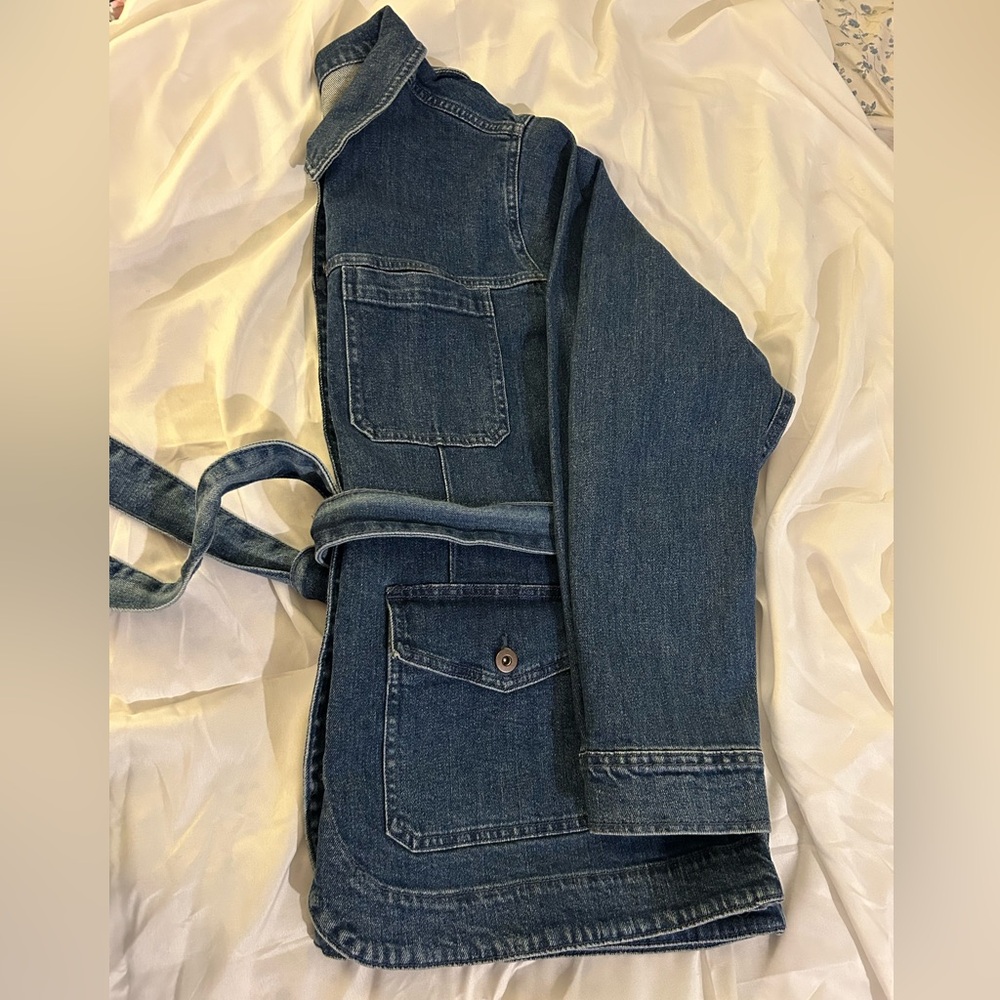 Old Navy Classic Blue Denim Utility Jean Jacket w Tie Belt size XL NWT 4 pockets - Picture 15 of 16